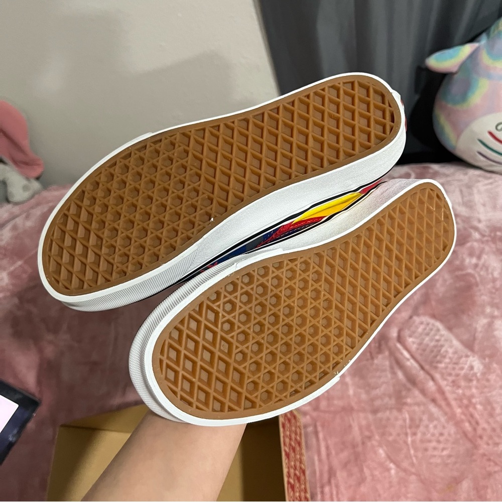 custom vans - Picture 4 of 4
